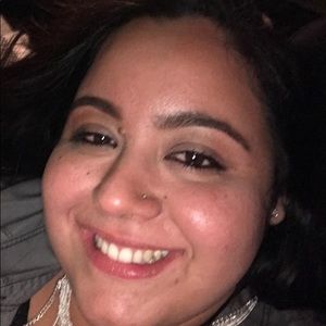 Meet your Posher, Reyna